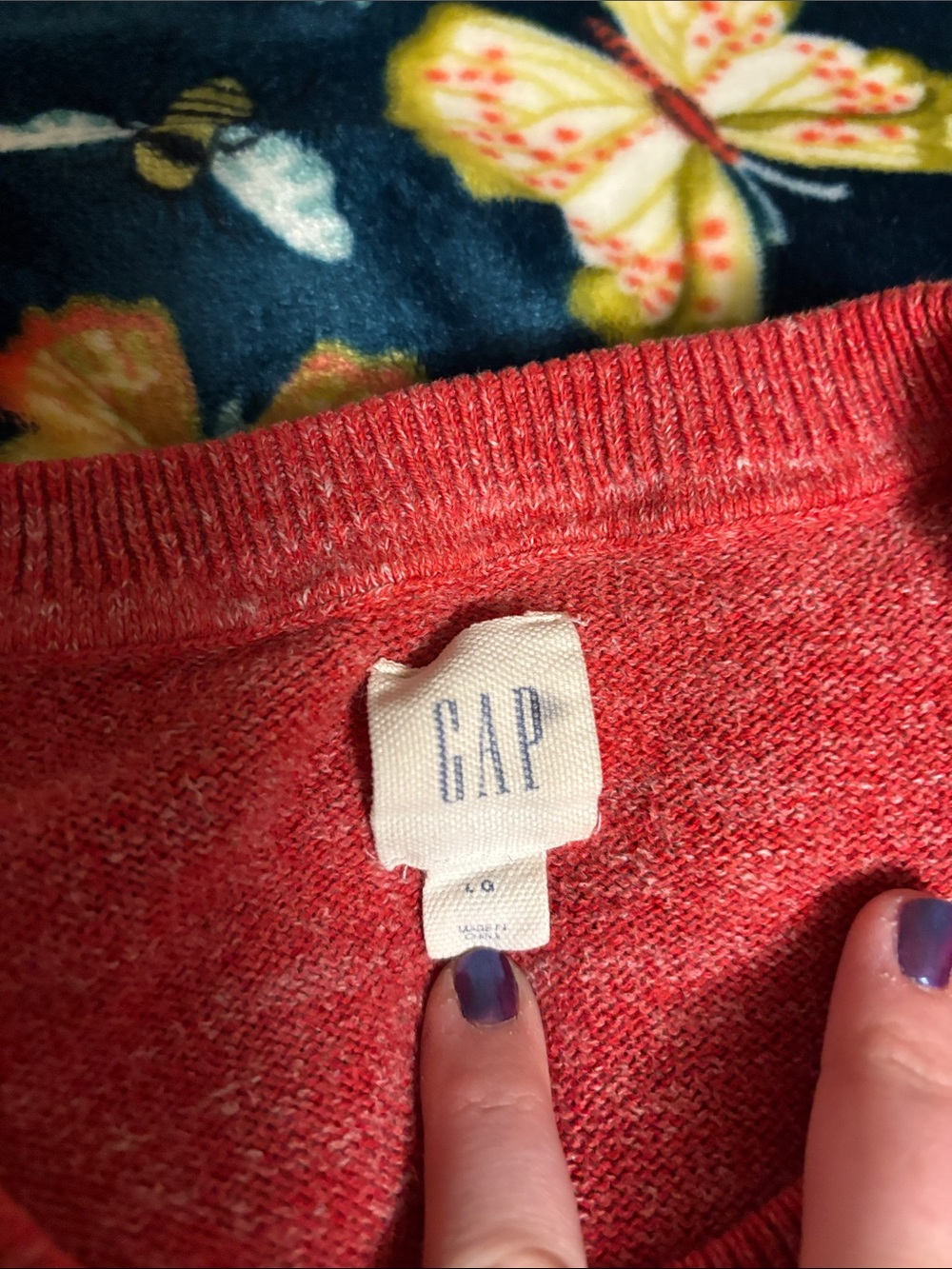GAP Men's Heathered Coral-Red Crewneck Sweater - Picture 2 of 3